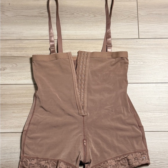 Other - Nude Full Body Shapewear Faja Bodysuit Hook Front Zipper Crotch XL
